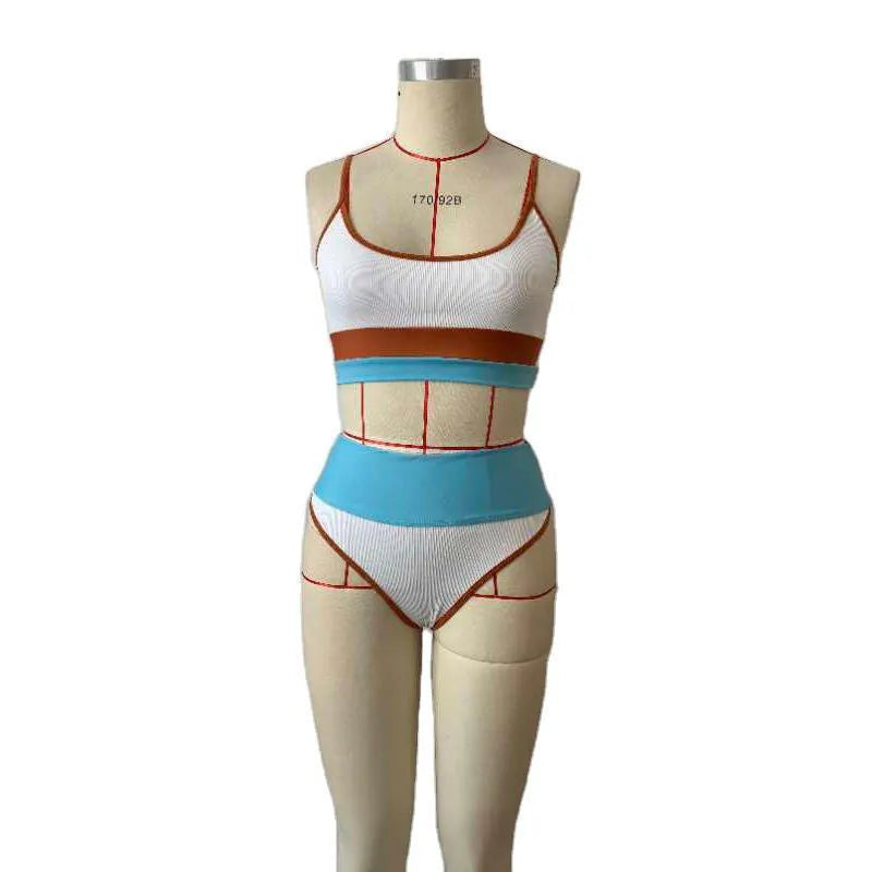 Women's solid colour quick-dry swimwear set with top and shorts