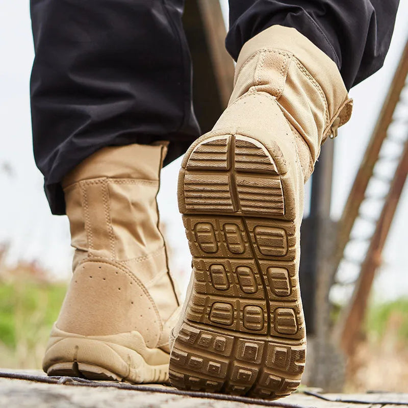 Yulong tactical desert combat climbing boots in black and sand colour options.