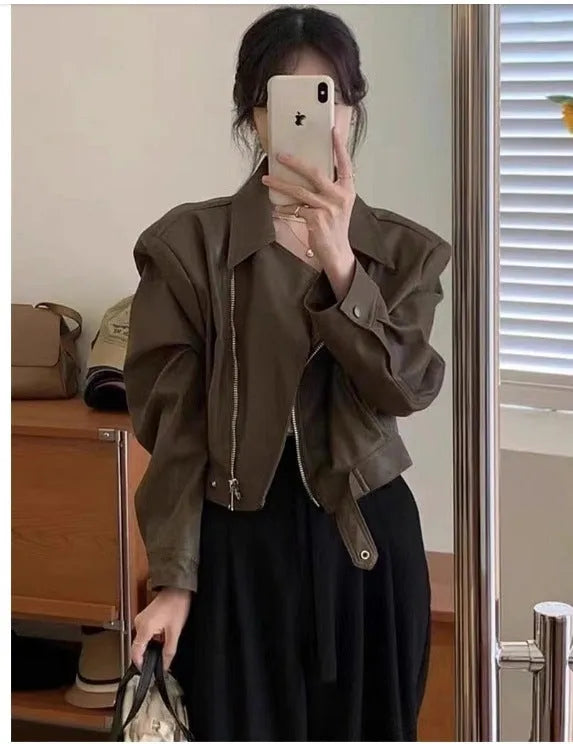 Women's brown retro slim fit imitation leather jacket with pocket detailing and regular sleeves