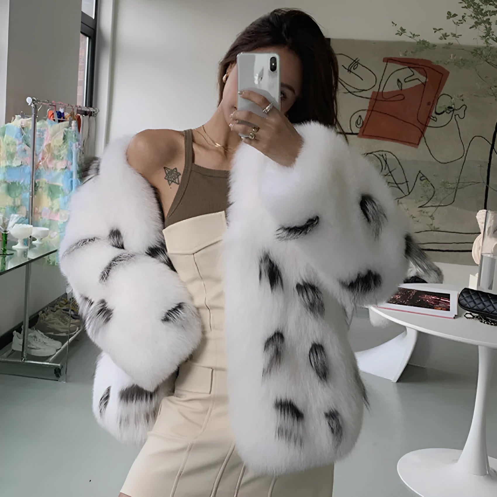 Women's black and white faux fur raccoon coat in Korean street style with short length