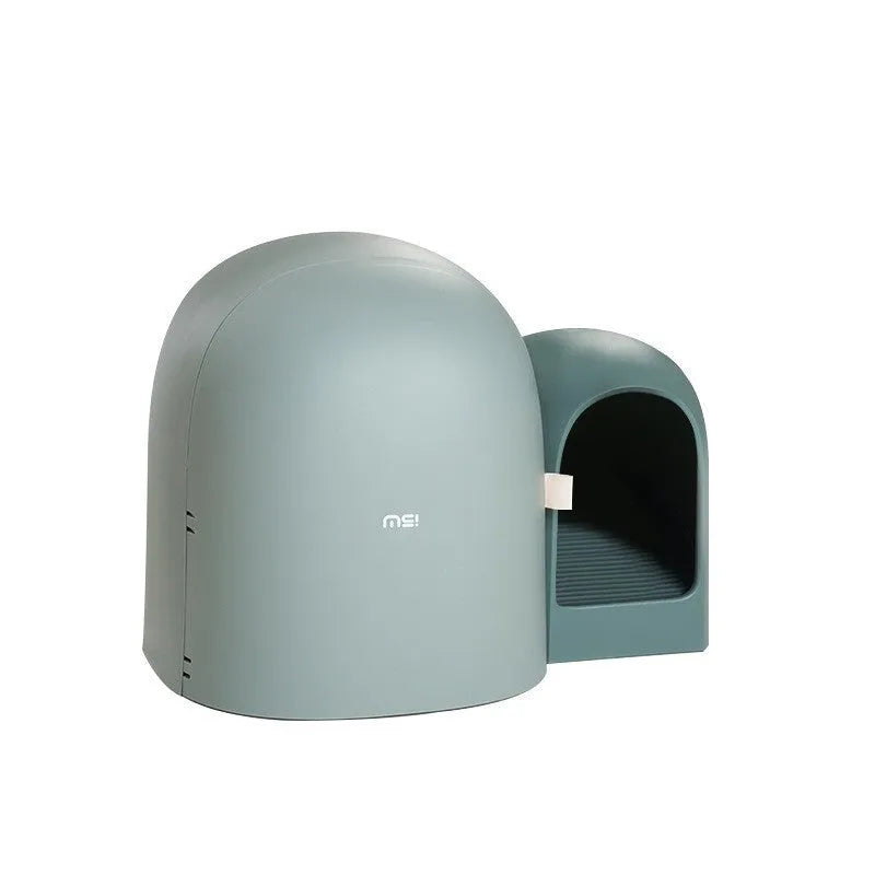 Oversized enclosed cat litter box in ABS plastic measuring 67.7 by 49 by 50 centimetres