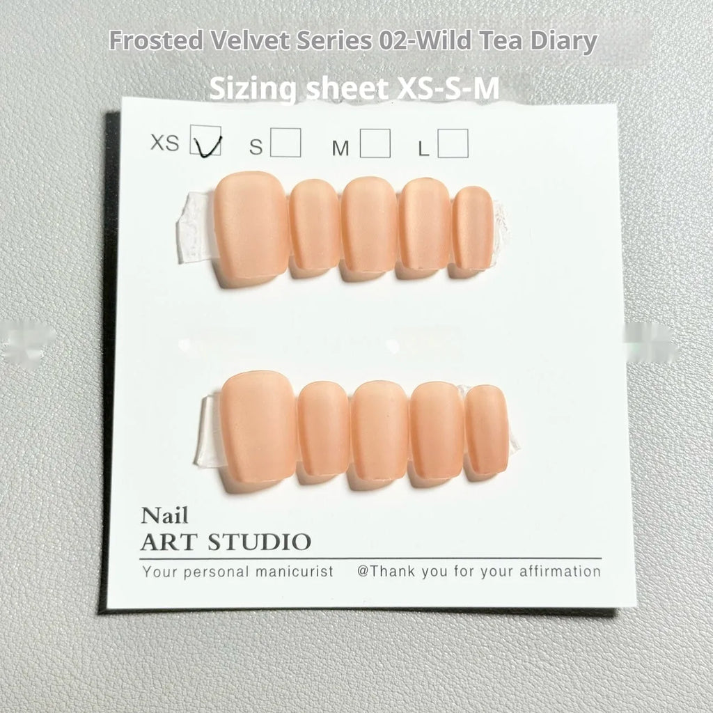 Frosted Velvet Cat's Eye 01 Island Diary Aurora false nail art set showing short ladder sizes and magnetic designs.