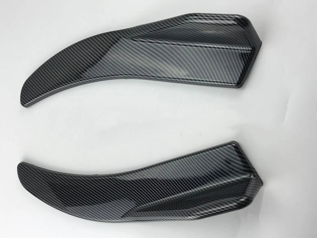 Car deflector lights for General Motors vehicles in carbon fibre finish