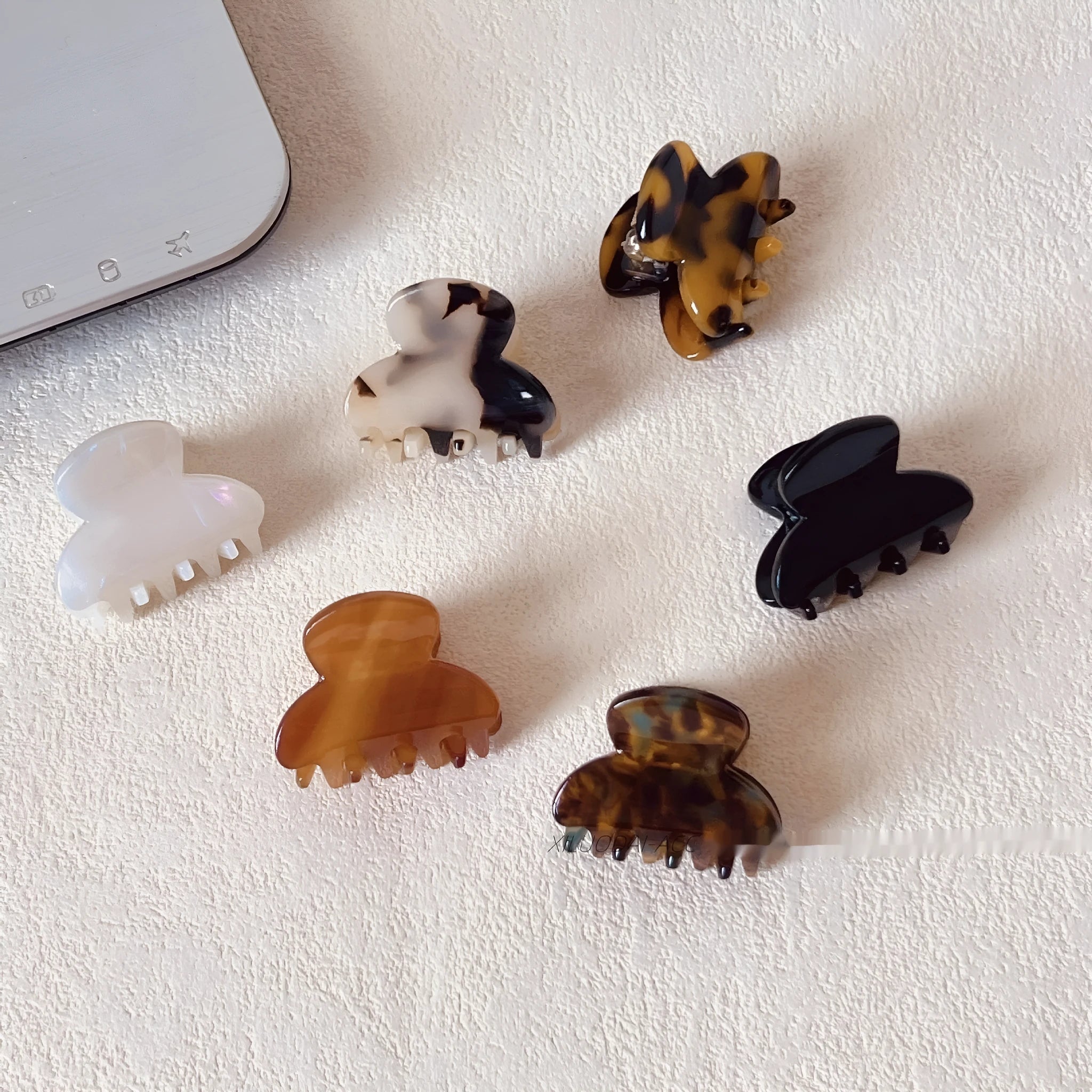 Mini acetate hair clip for women in simple style, available in six colours