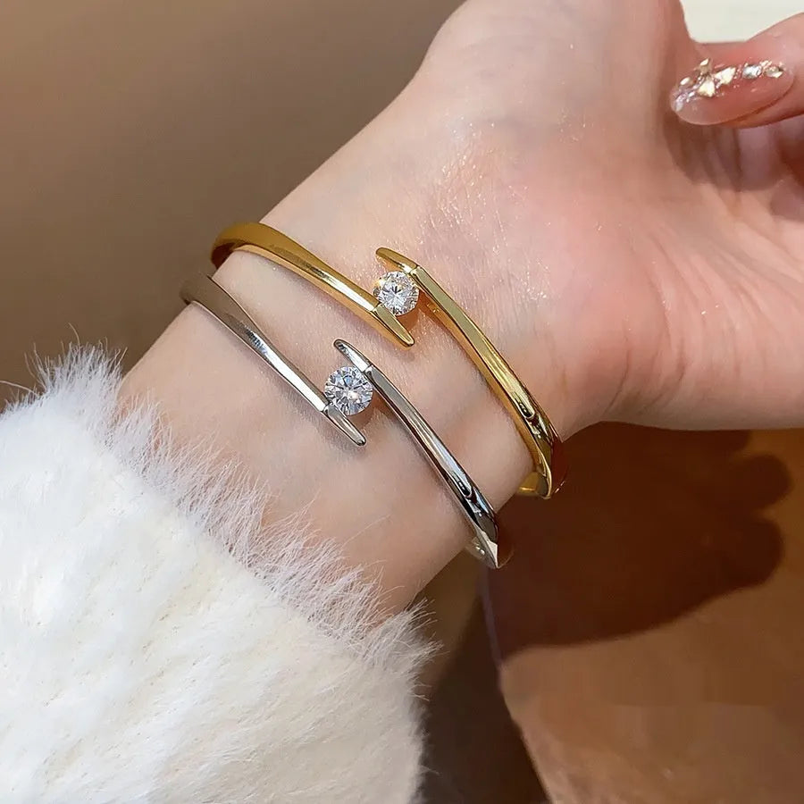 Light luxury genuine gold-plated round zircon bracelet for women on copper base gold colour