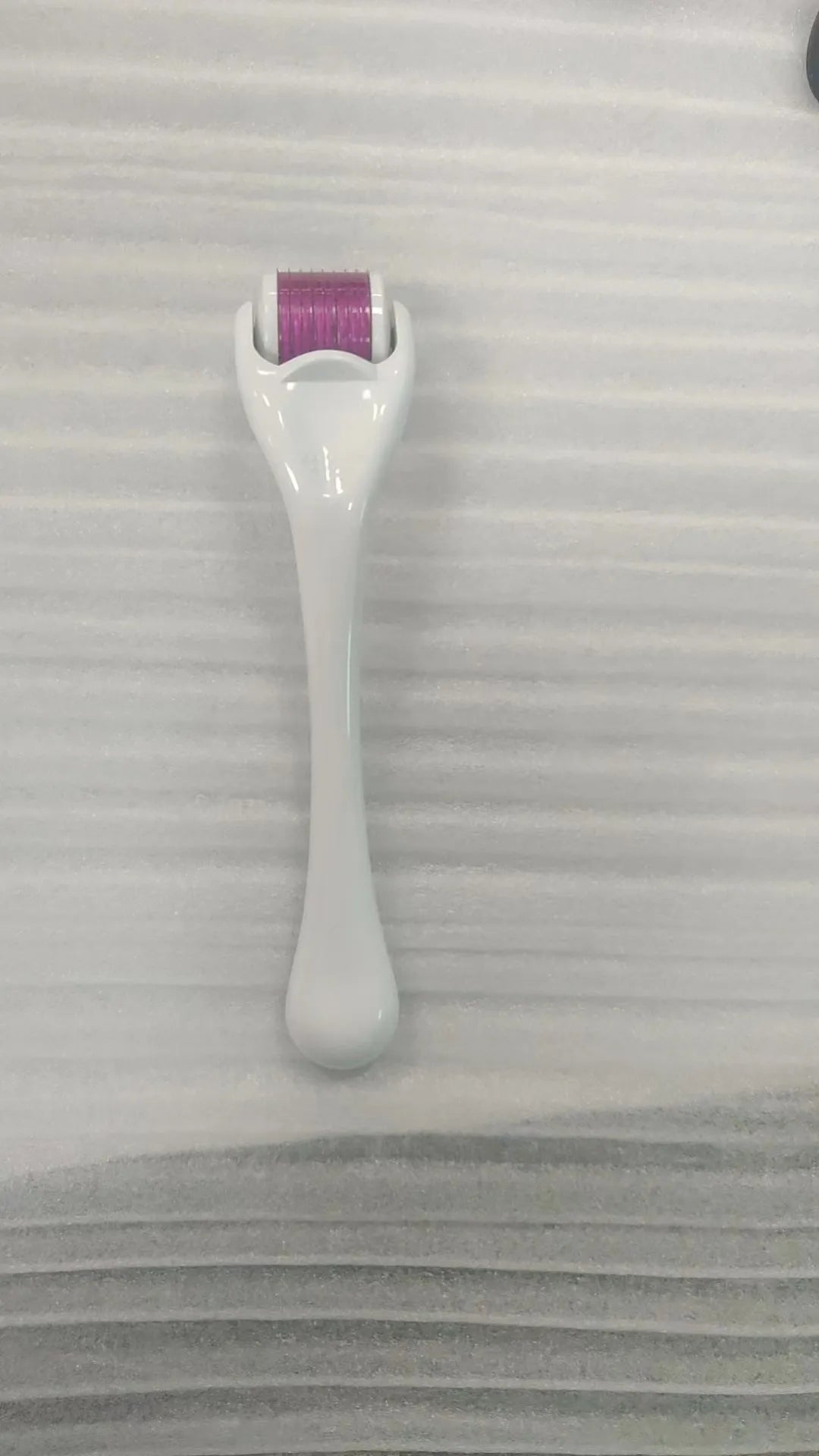 540 micro needle roller device showing multiple colour options and needle specifications for skincare treatments