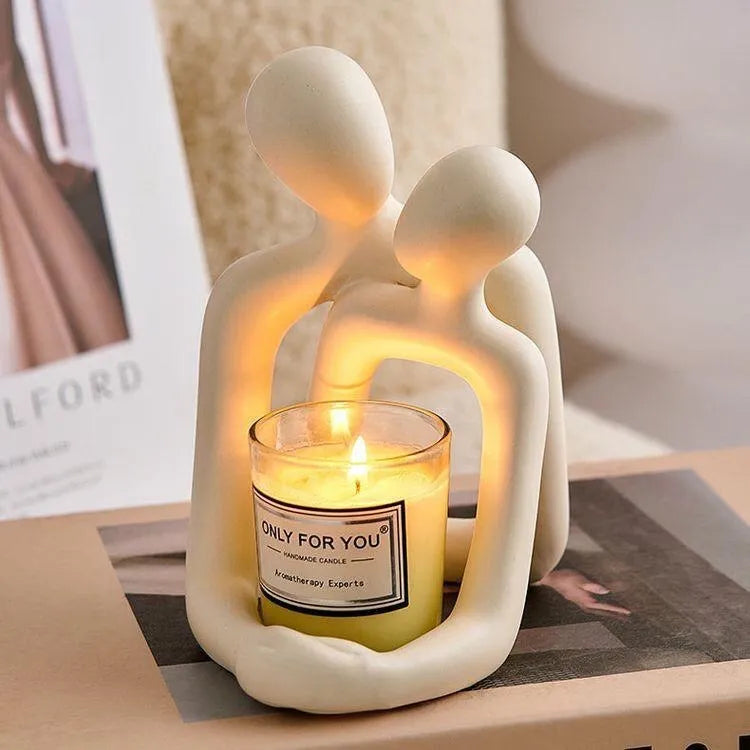 Modern loving couple resin statue in milky white or gold colour for home decoration