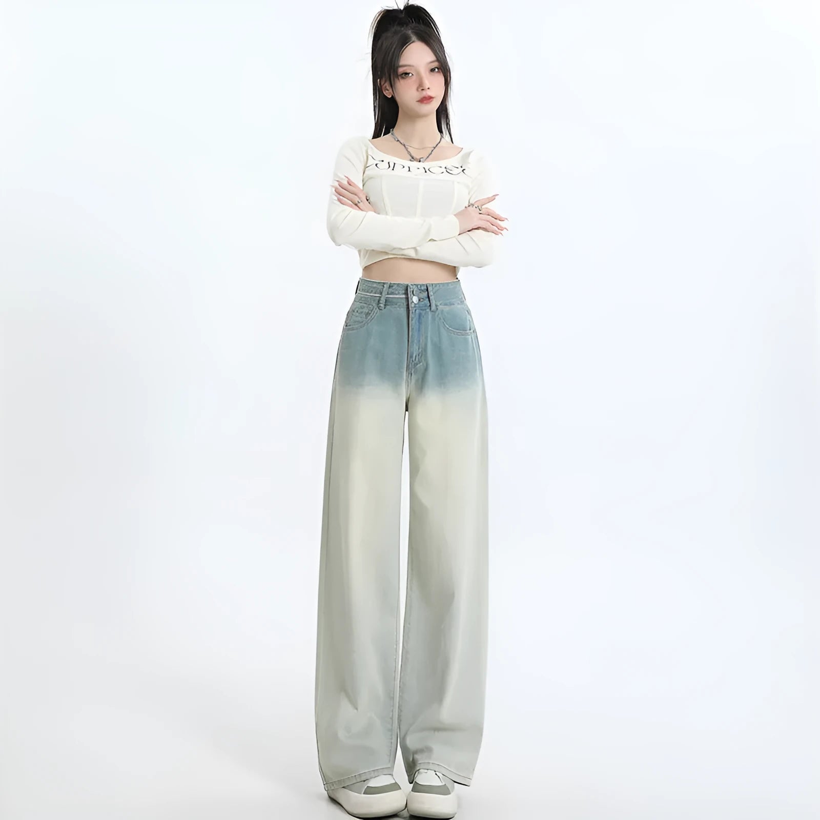 Women's gradient blue straight-leg denim trousers with wide leg cut in cotton blend fabric