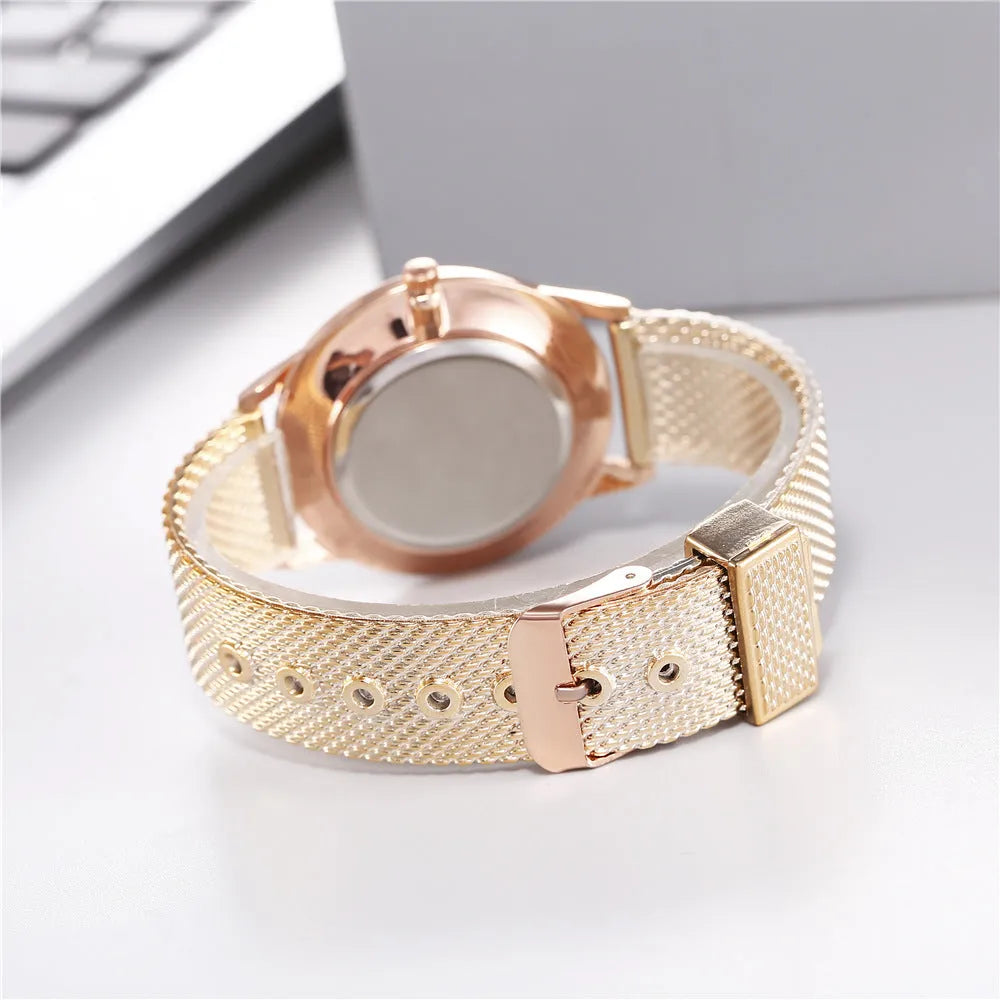 Women's creative plastic mesh quartz watch with round alloy case in black colour