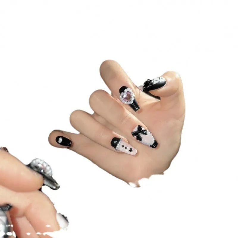 Black and pink heart hand-painted detachable manicure set with bow design in four sizes XS S M L