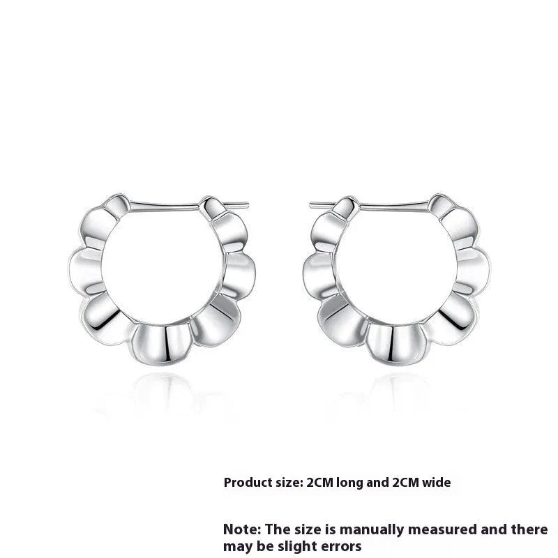 Sterling silver geometric earrings with round elements and electroplated finish