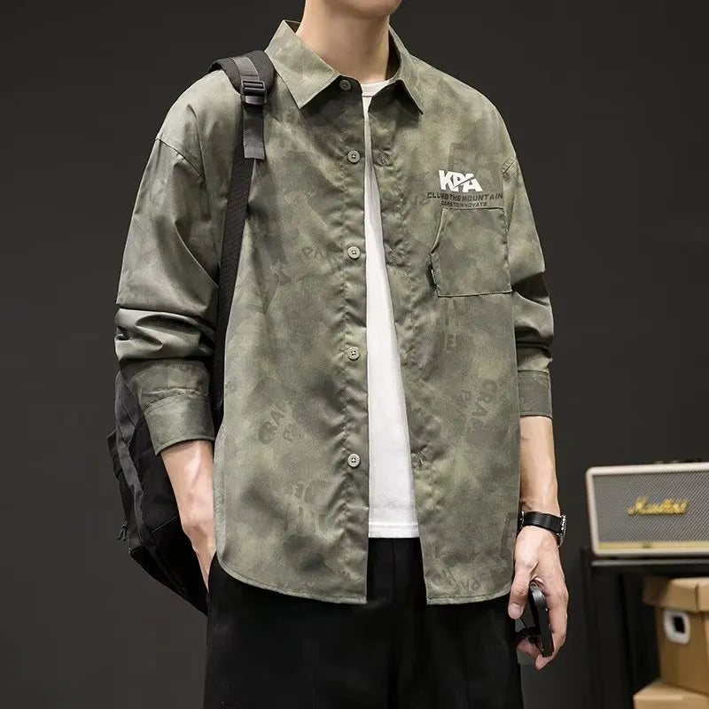 Men's linen long sleeve camouflage shirt in army green Japanese retro style on model