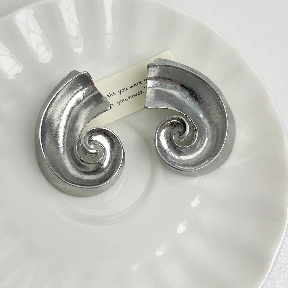 Gold and silver retro geometric alloy ear studs with 5cm geometric shape design