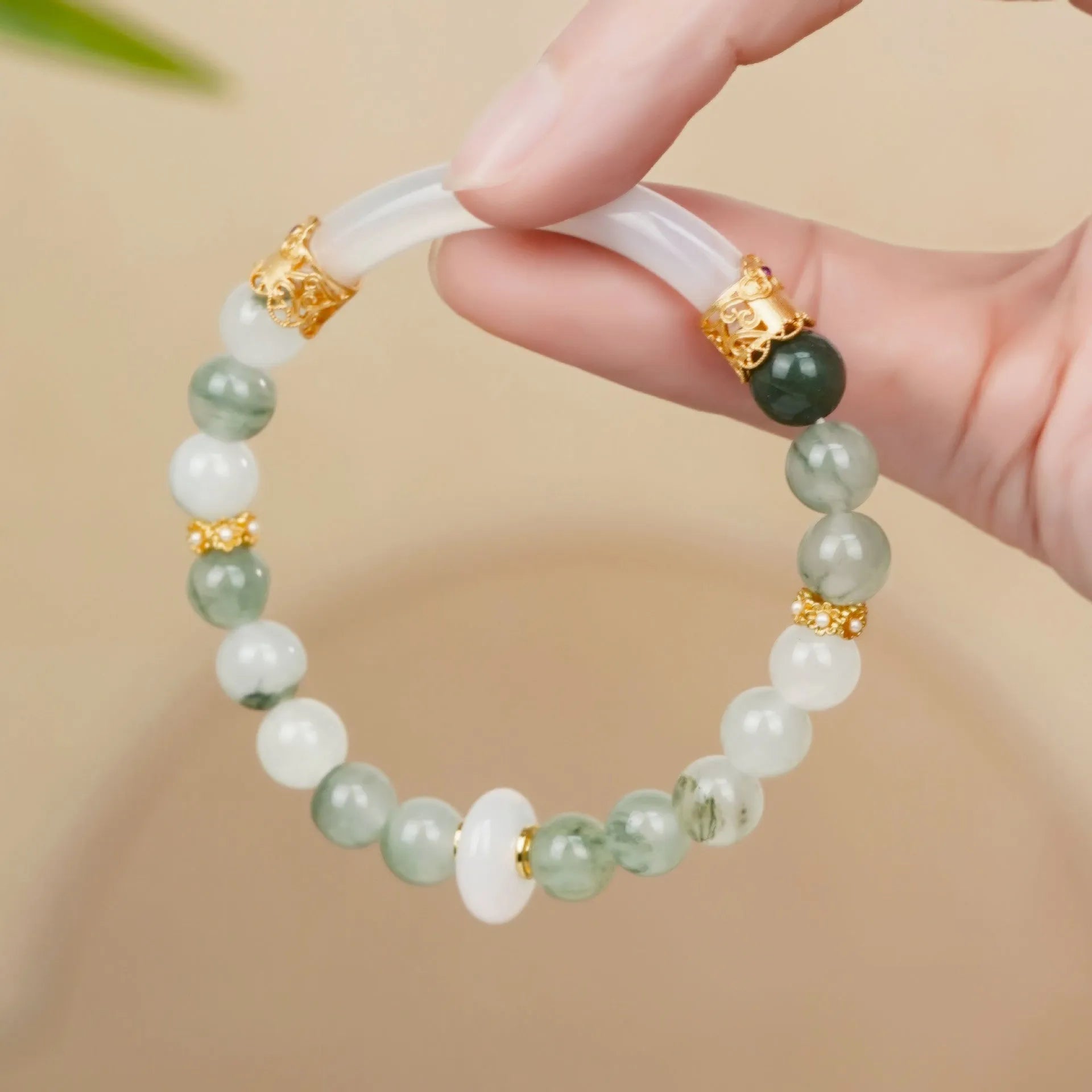 Light green emerald ice-like floating flower girl half bracelet with round elements