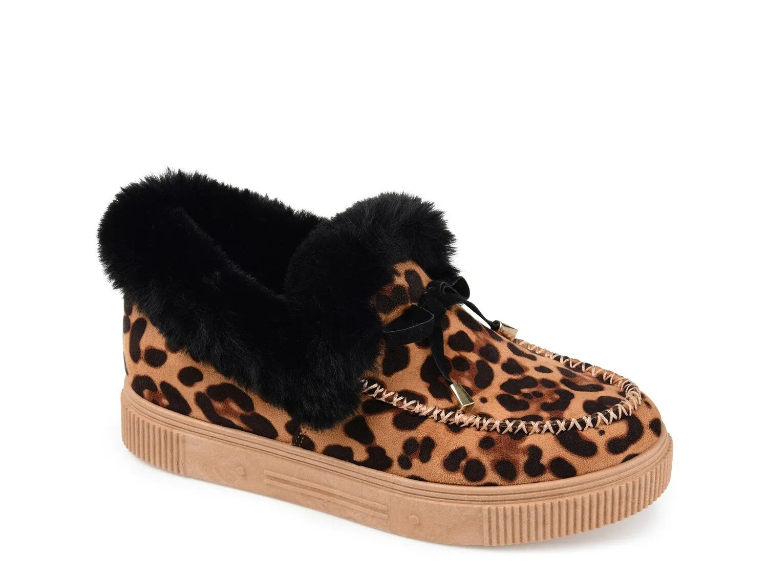Casual cotton slip-on shoes with velvet lining and a thick rubber sole in various colours.