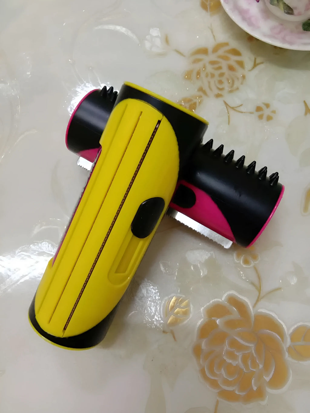 Red and yellow pet comb with stainless steel teeth and ABS plastic handle for dog and cat grooming