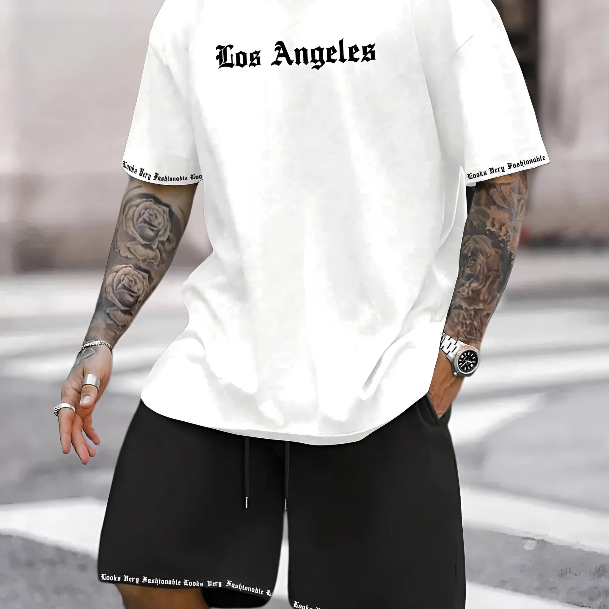 Sports shorts suit with short sleeve top and matching shorts in polyester quick-dry fabric