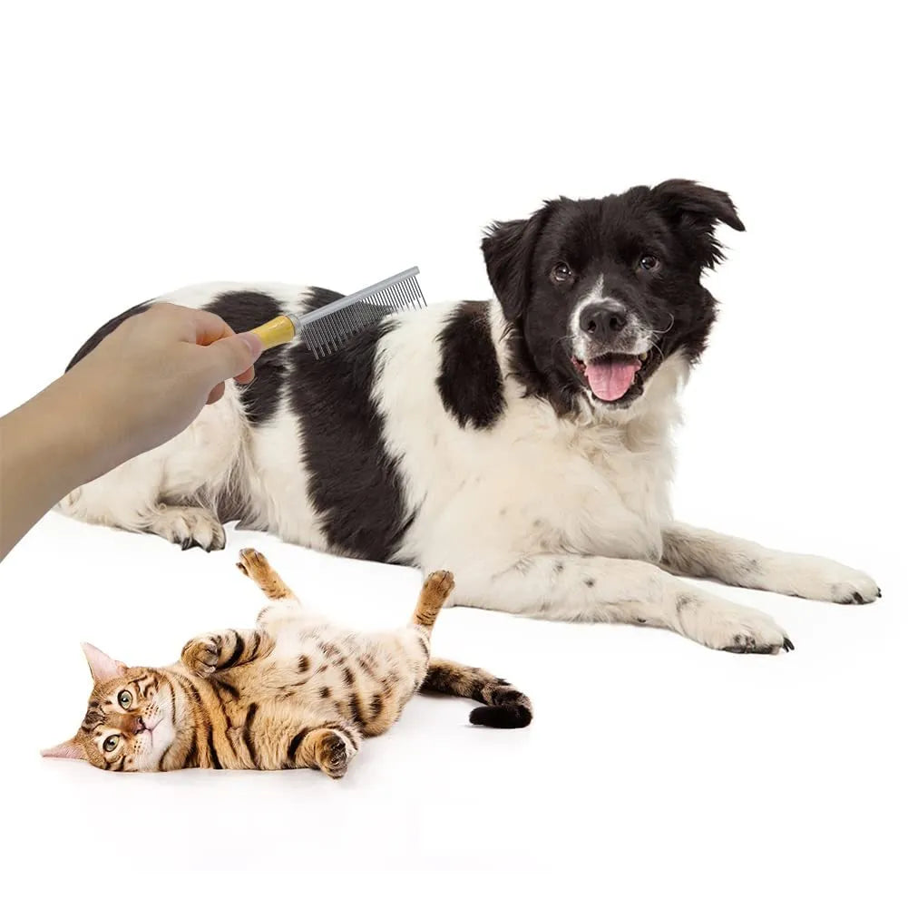 Wooden handle pet grooming comb with metal teeth for dogs and cats