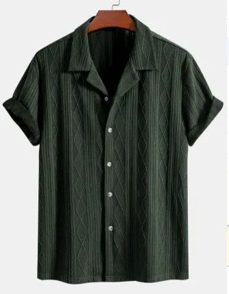 Men's loose casual beachwear shirt in solid colour with short sleeves and cardigan style