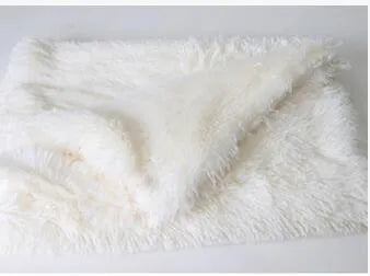 Dark grey wool polyester plush pet blanket shown in L size 100x75cm for dog kennel use