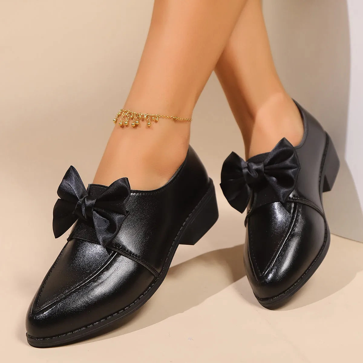 Women's British-style leather shoes with decorative bow, round toe, PU upper and rubber sole