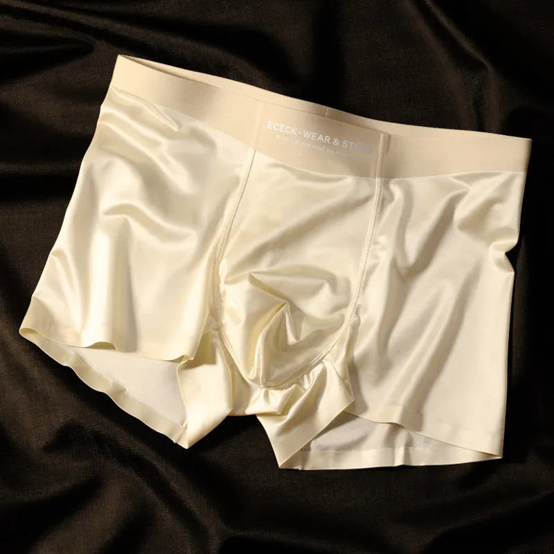 Men's colourblock Ice Silk underwear with seamless construction in multiple colour options