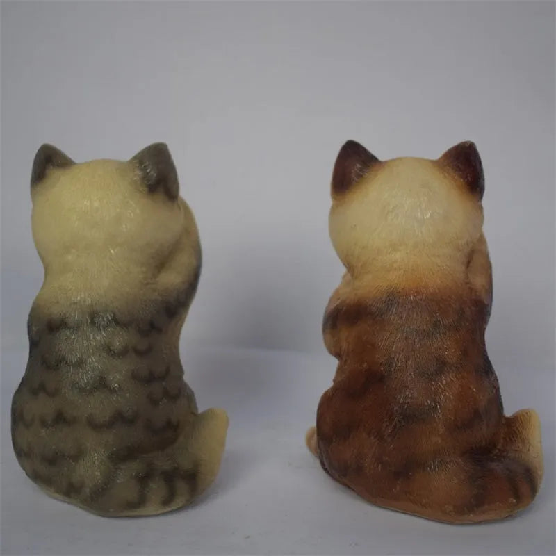 Brown and grey cat-shaped resin solar lawn light for outdoor gardens