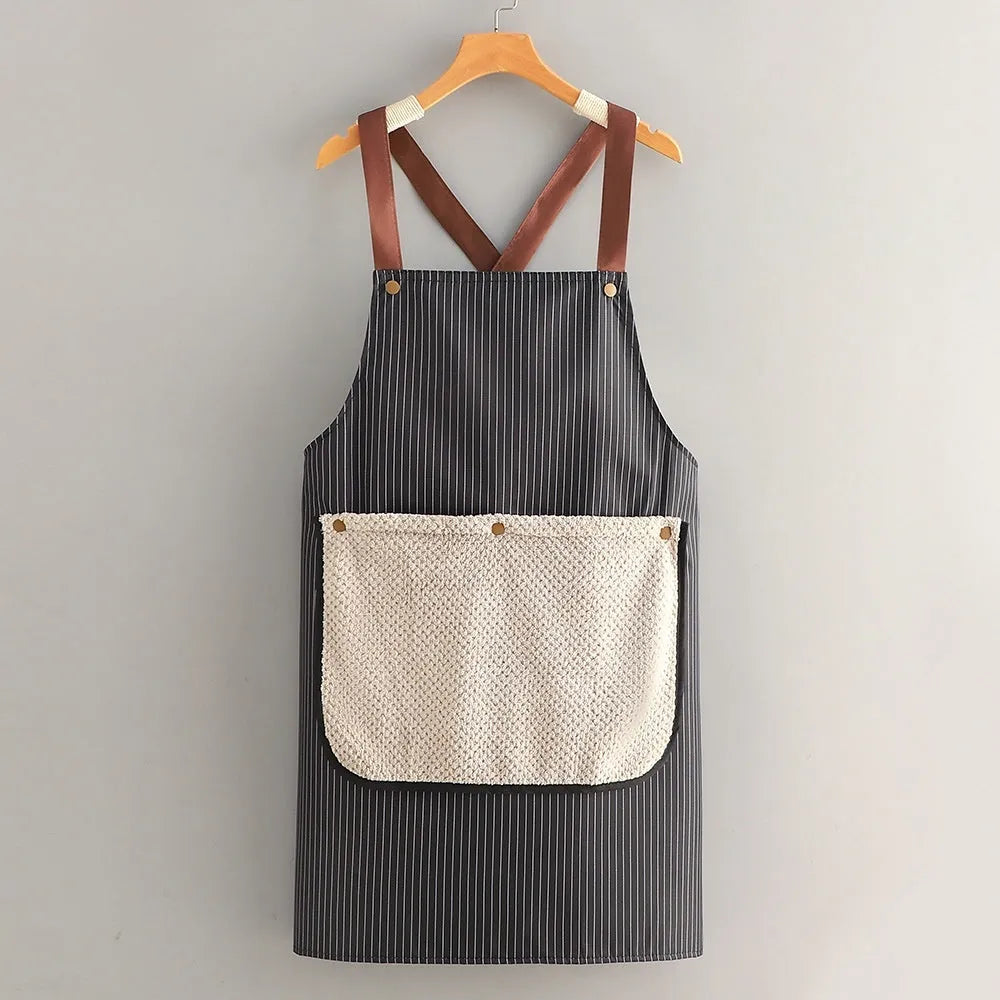 Polyester waterproof kitchen apron in various colours for household cooking protection