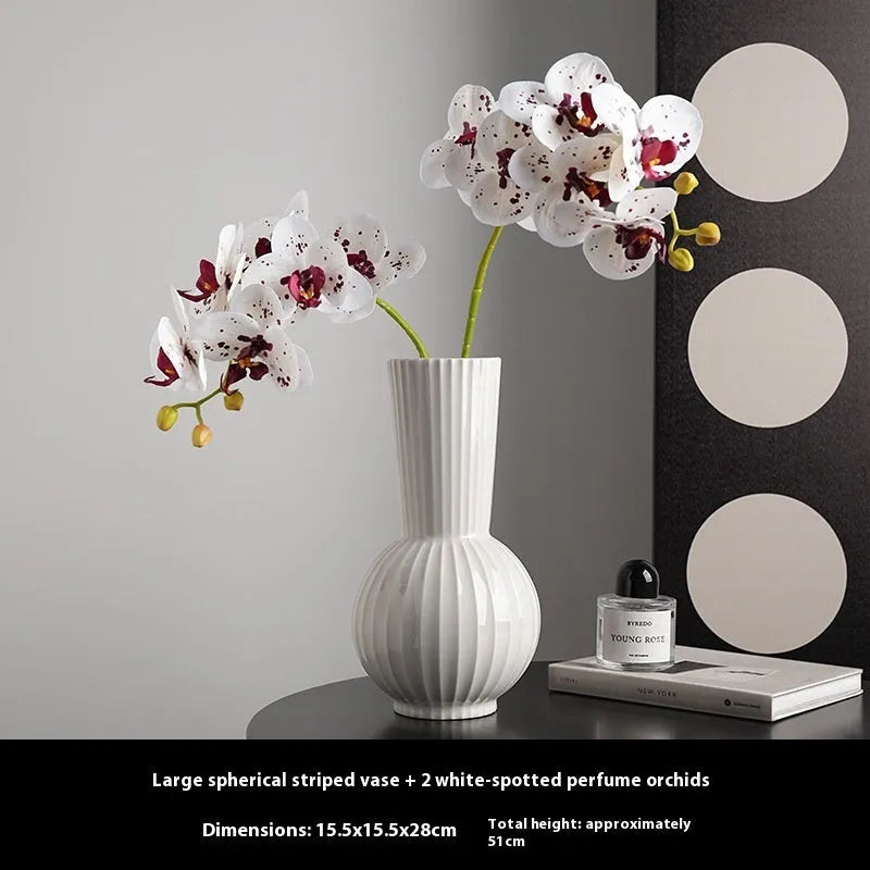White ball-shaped ceramic vase with stripes, an American country style living room table decoration.