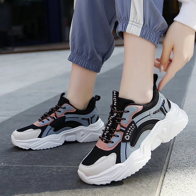 Women's white mesh casual sports shoes with thick PU soles and round toe design