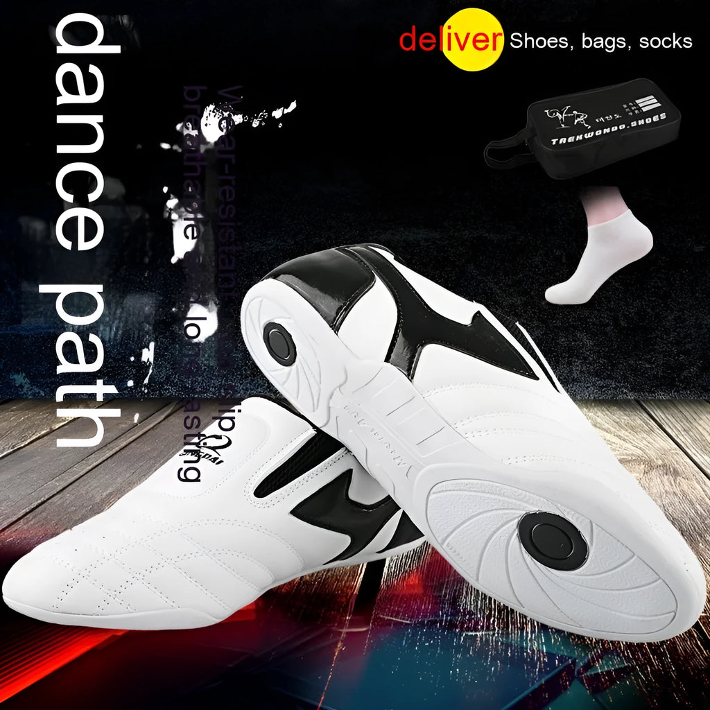 Black and white children's boxing shoes with soft bottom and widened Sanda design