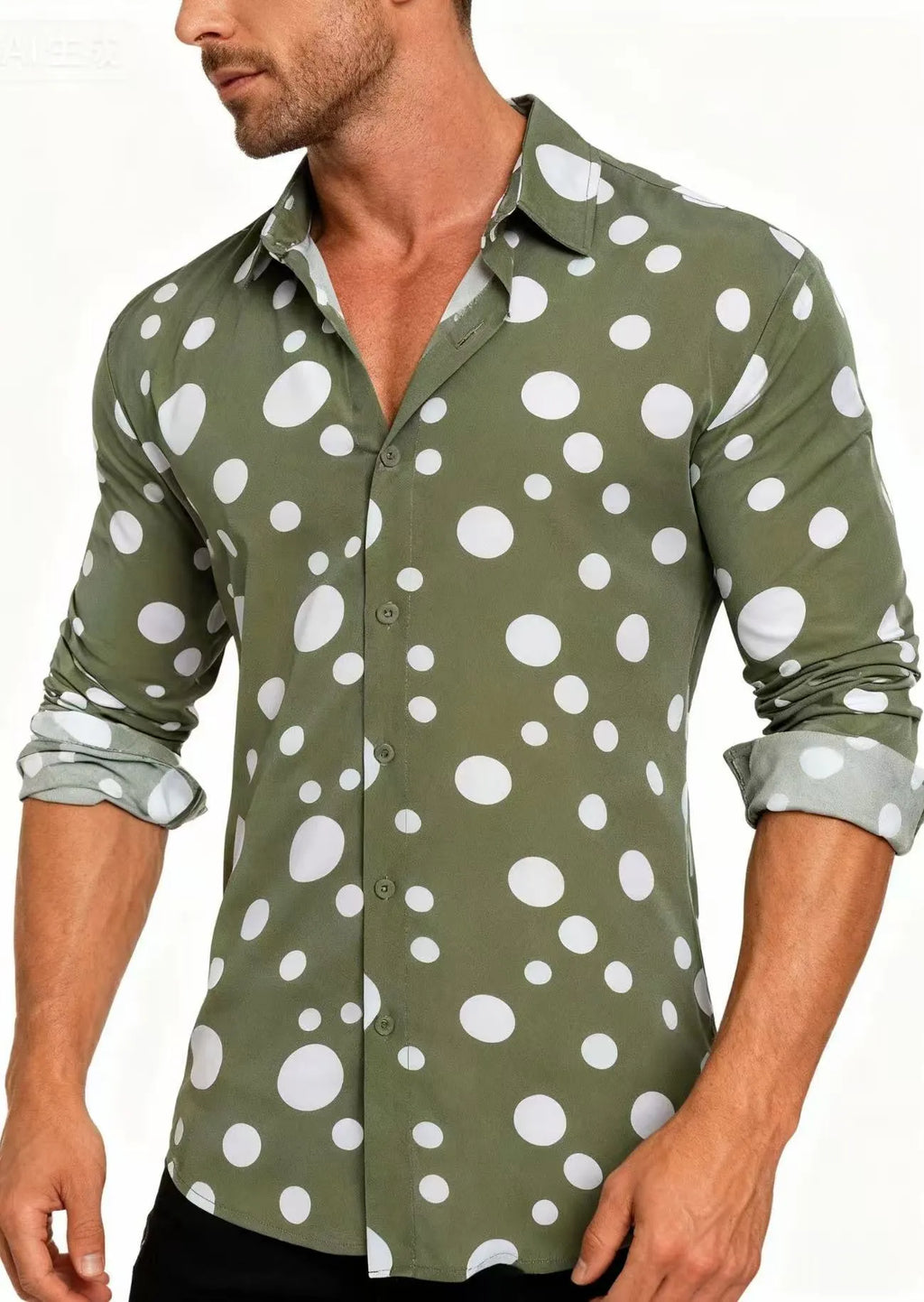 Long-sleeved polka dot shirt in military green with white dots, fitted cut for men