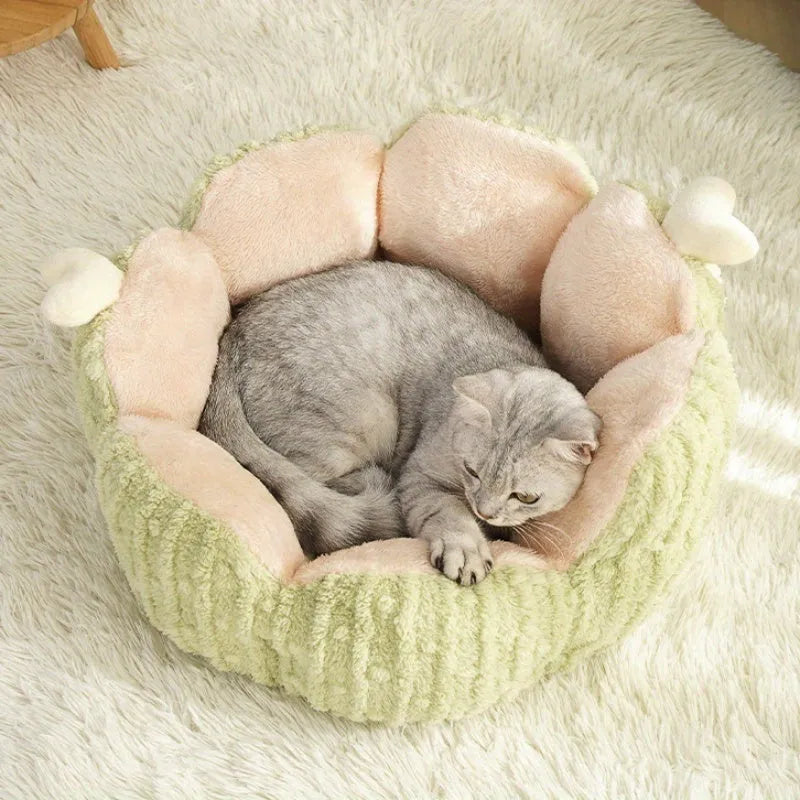 Green cactus pattern cat litter kennel showing soft plush fabric and enclosed design