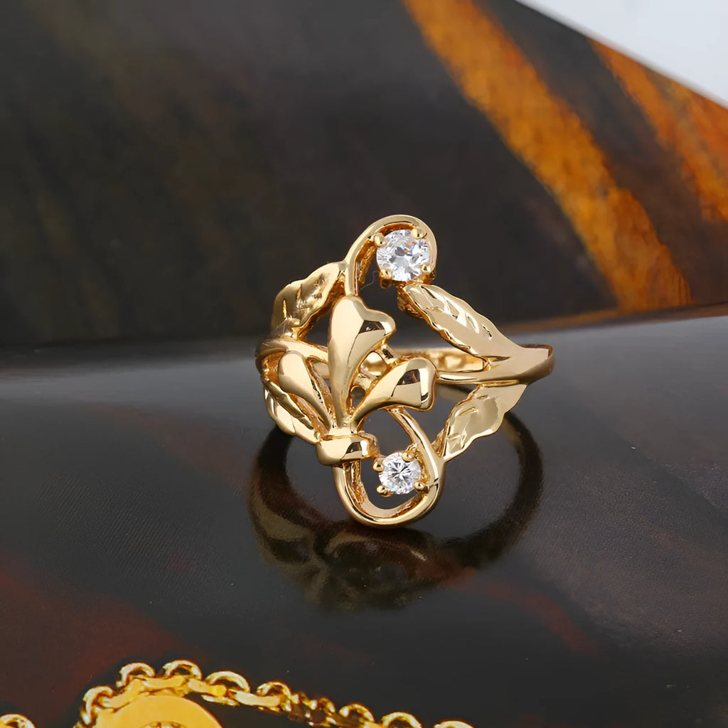 Exaggerated irregular leaf zircon ring on open copper geometric band gold white finish women size 6.5