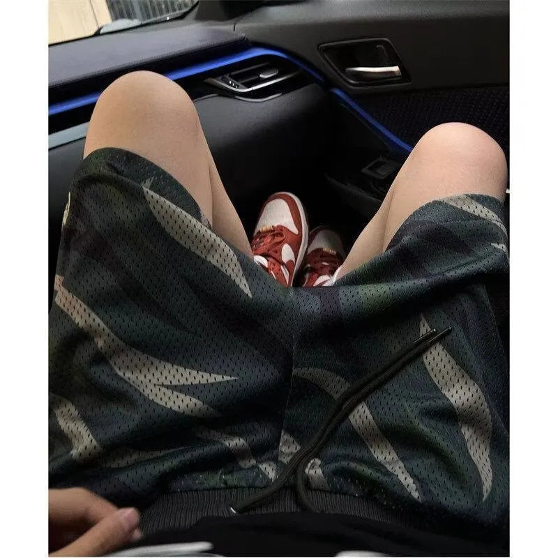 Men's camouflage pattern straight-leg mesh shorts in cotton blend fabric