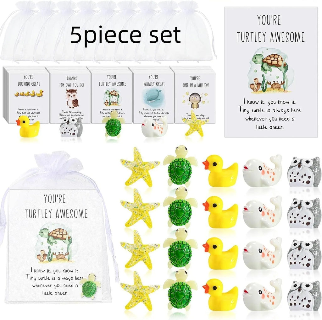 Set of pun-inspired resin greeting cards in pocket-sized format for office gifts and memos