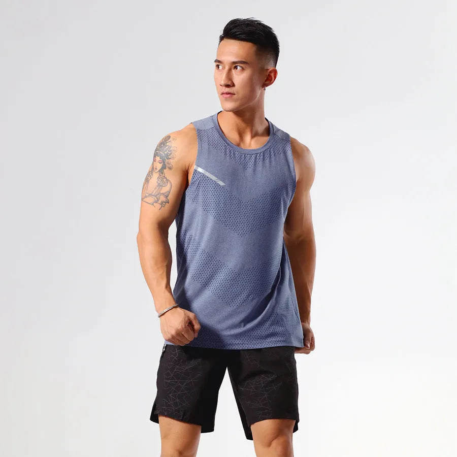 Men's quick-drying polyester sports tank top in various colours for summer outdoor activities