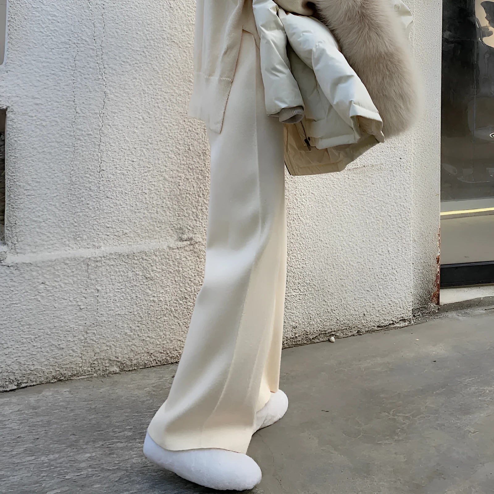 Women's high-waisted wide-leg knitting trousers in thick acrylic fabric for autumn winter casual wear