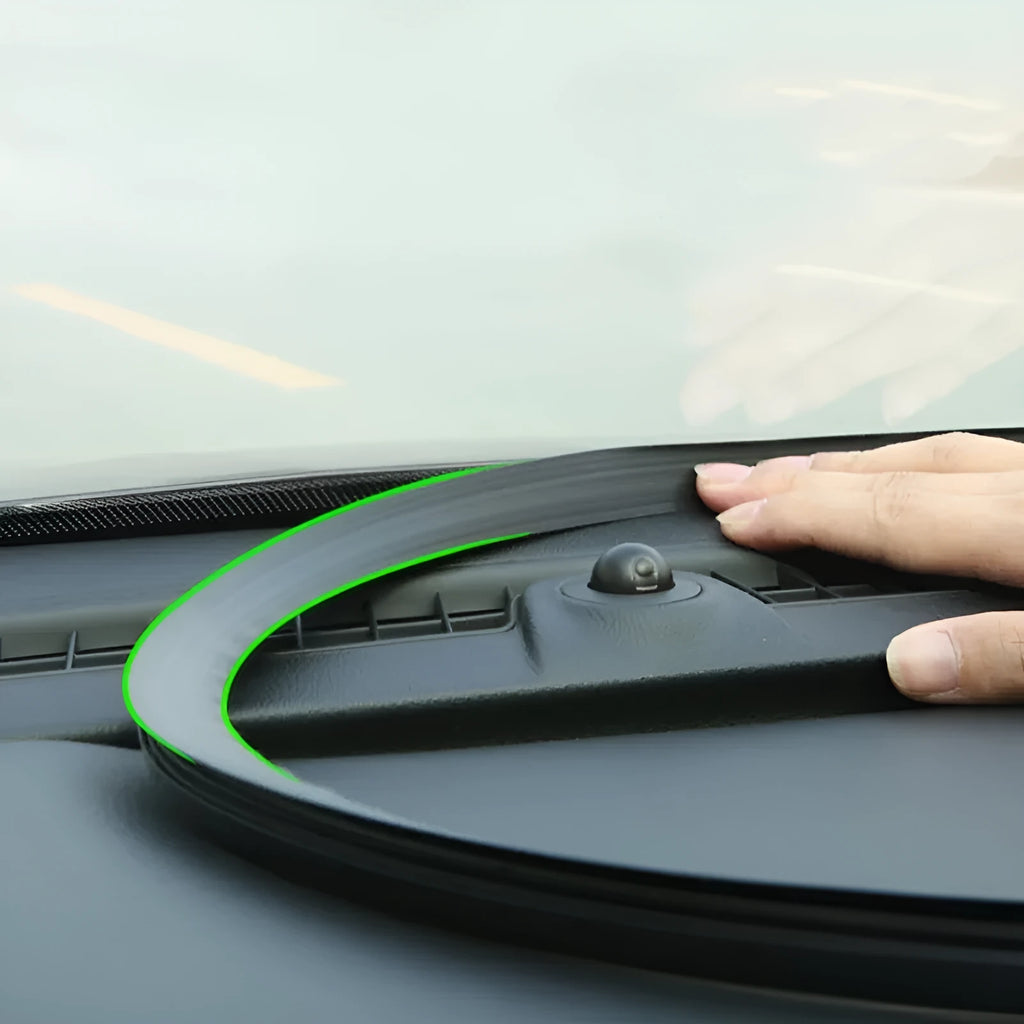 Mitsubishi Outlander dashboard soundproof seal strip made from silicone material measuring 1.6 metres