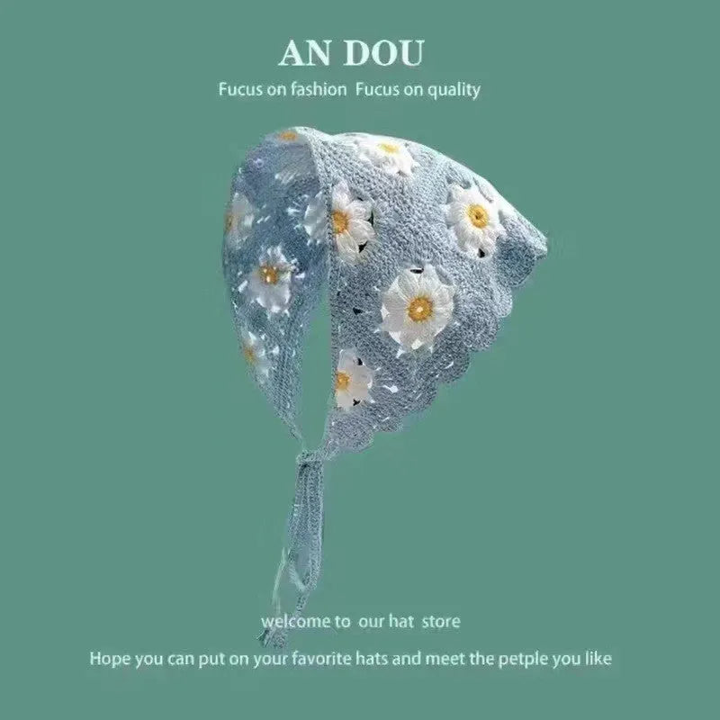 Women's cotton triangular headscarf with floral pattern in French retro style for autumn winter wear