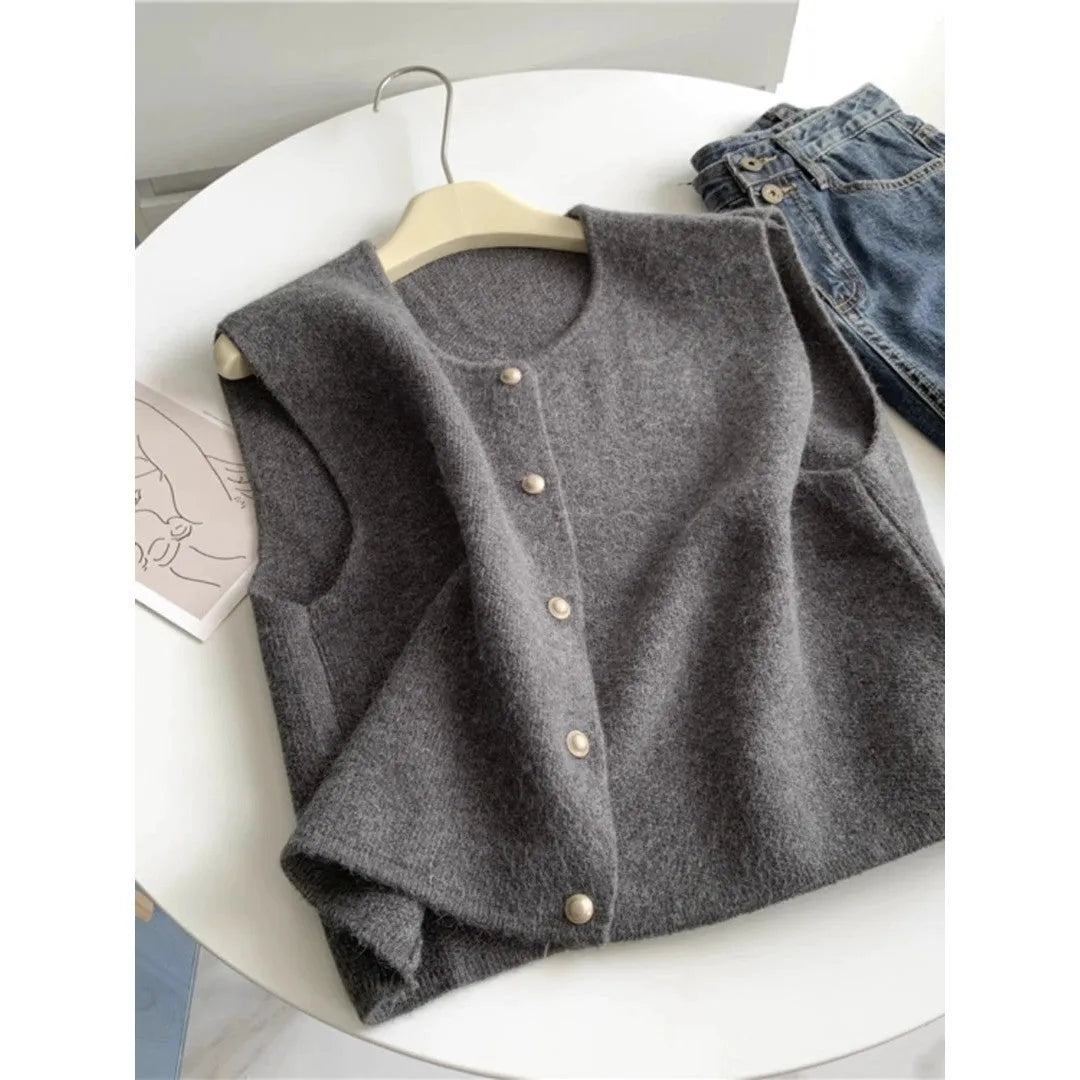 Women's polyester pullover jumper with half sleeves in six colour options