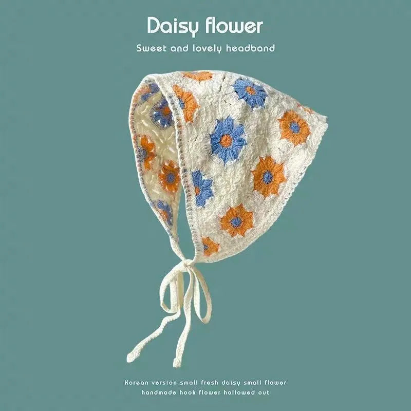 Women's cotton triangular headscarf with floral pattern in French retro style for autumn winter wear