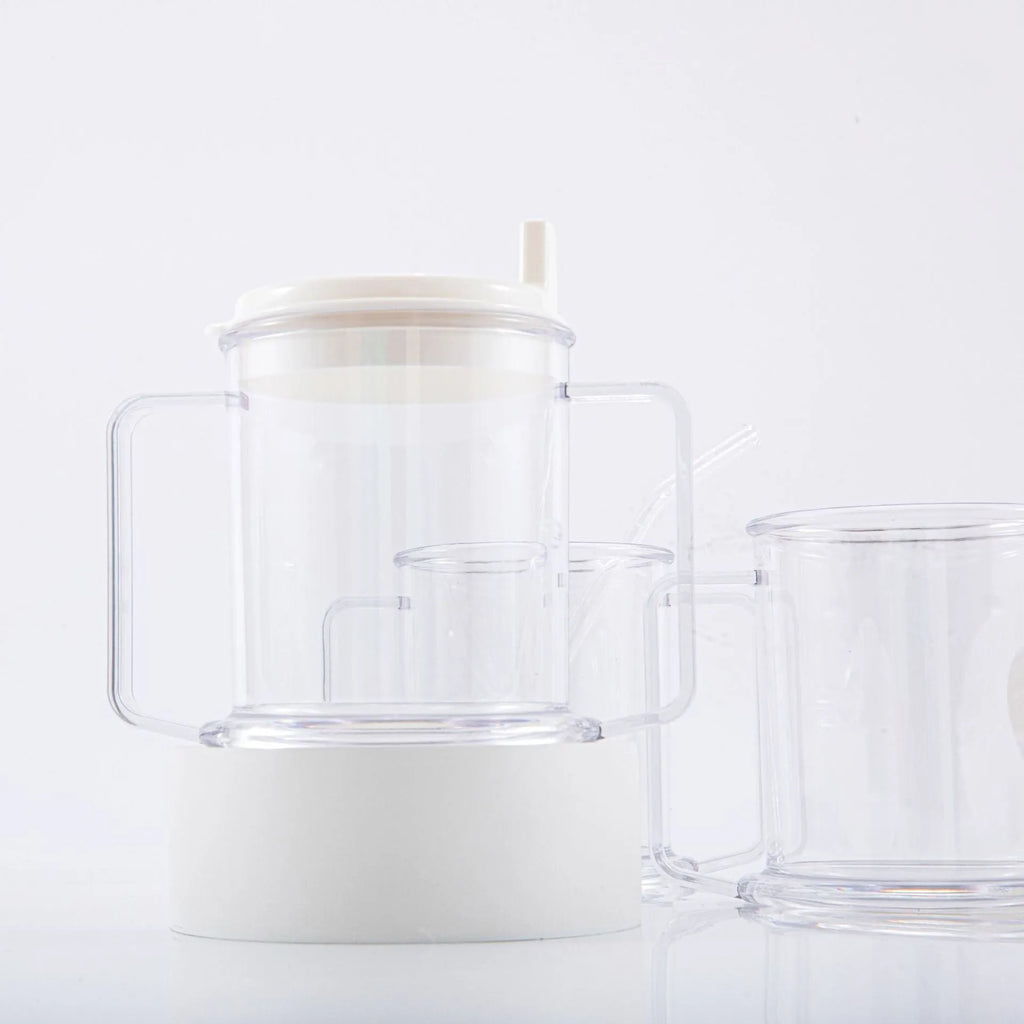 Transparent spill-proof drinking cup with 301-400ml capacity