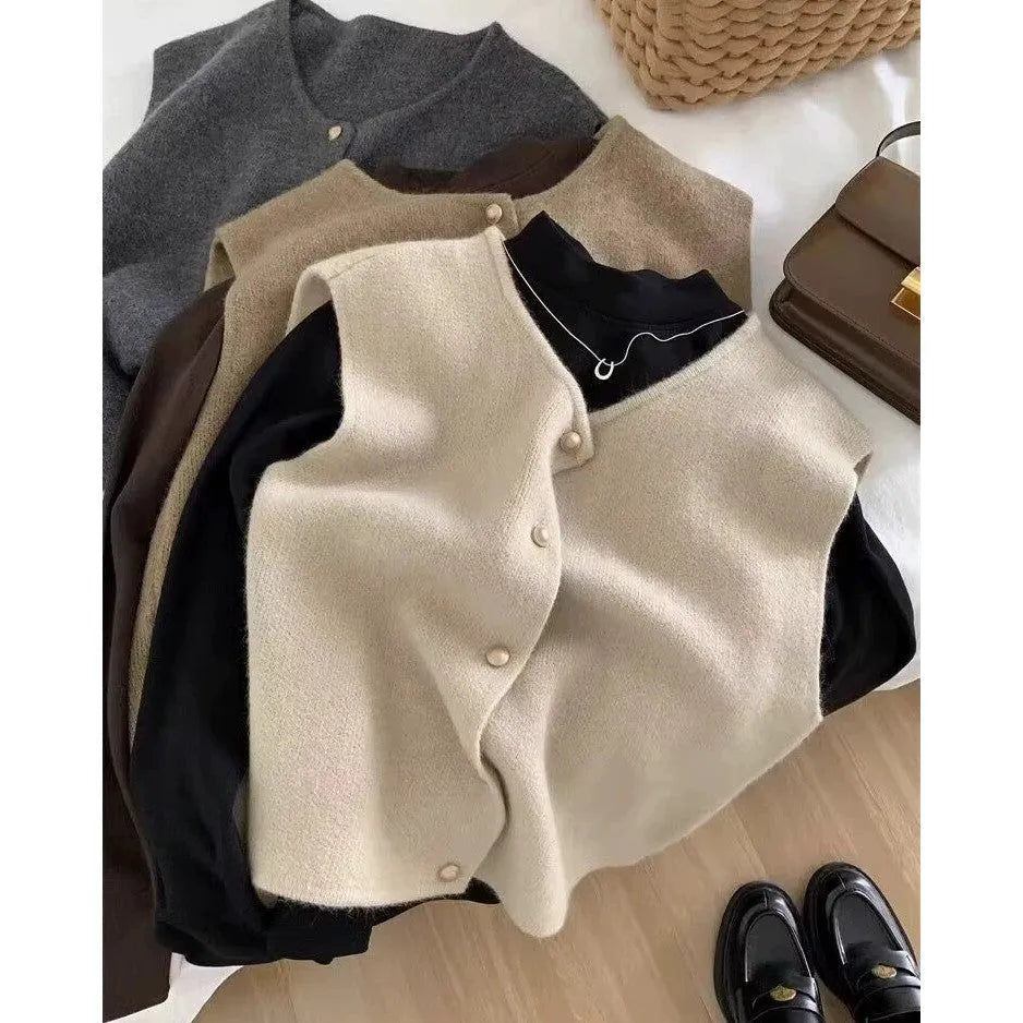 Women's polyester pullover jumper with half sleeves in six colour options