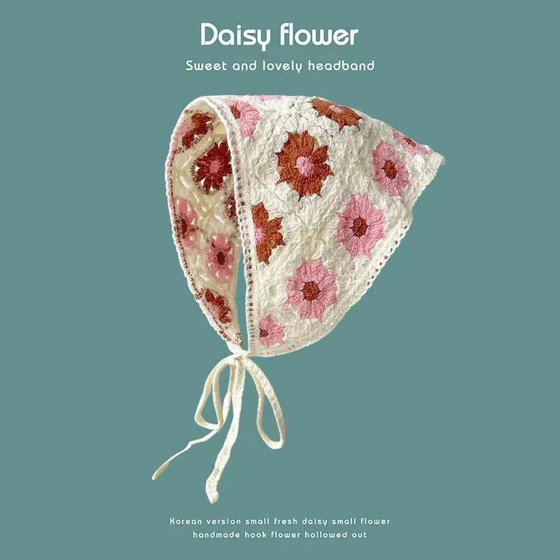 Women's cotton triangular headscarf with floral pattern in French retro style for autumn winter wear