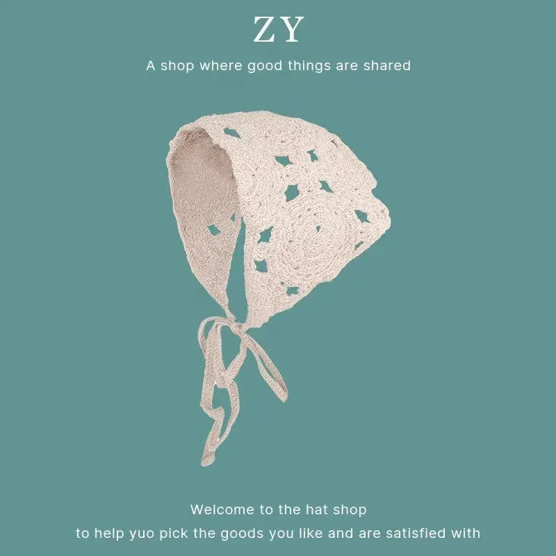 Women's cotton triangular headscarf with floral pattern in French retro style for autumn winter wear
