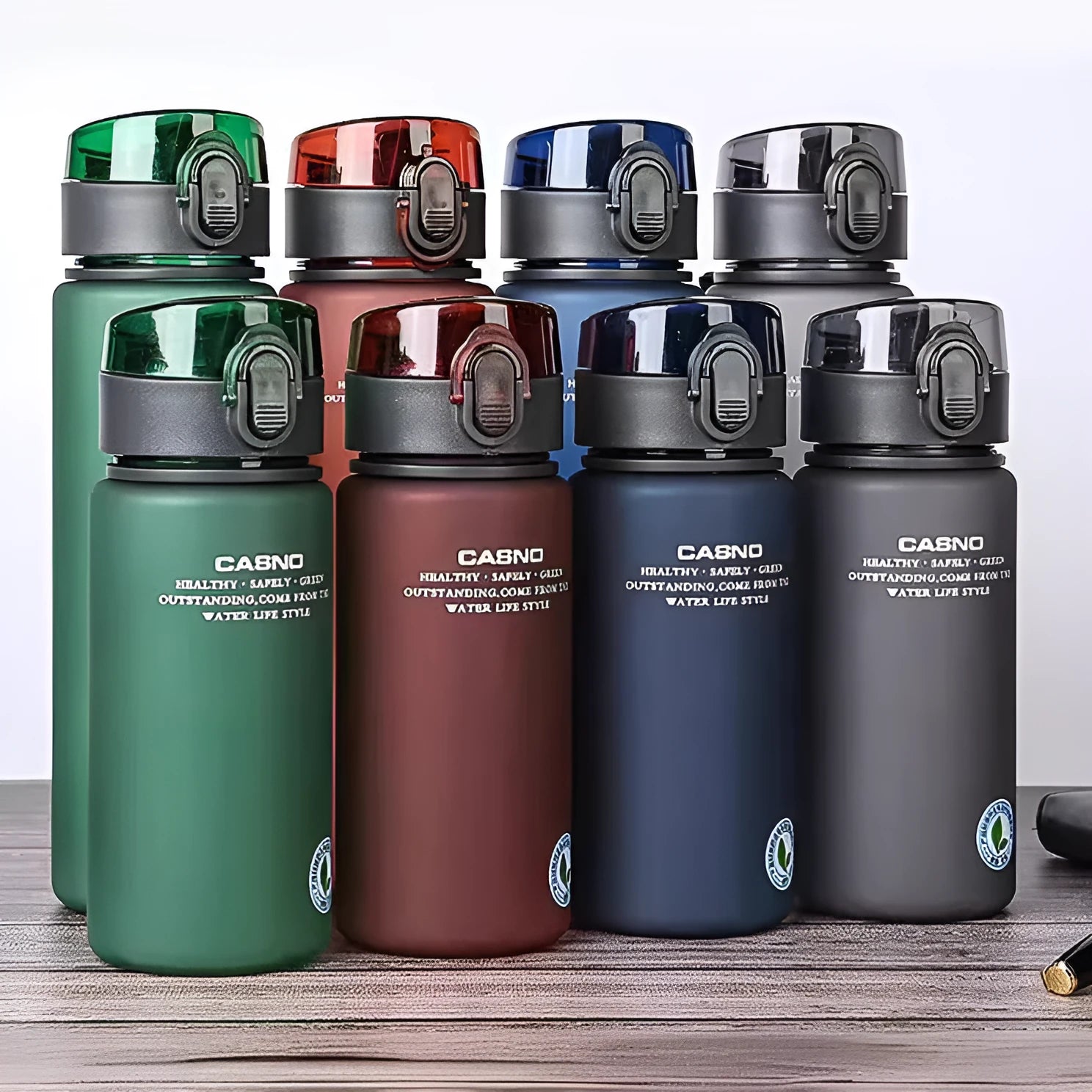 Cassino Student Cup portable sports cup with lanyard in Elegant Gray, 560ml