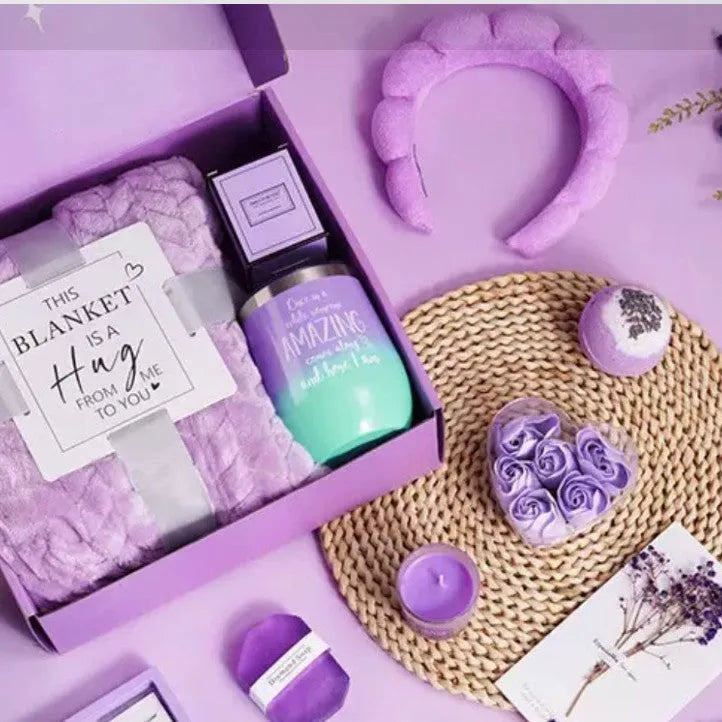 Soy wax aromatherapy candle gift box in modern style with multiple colour options including pink, sunflower, and black.
