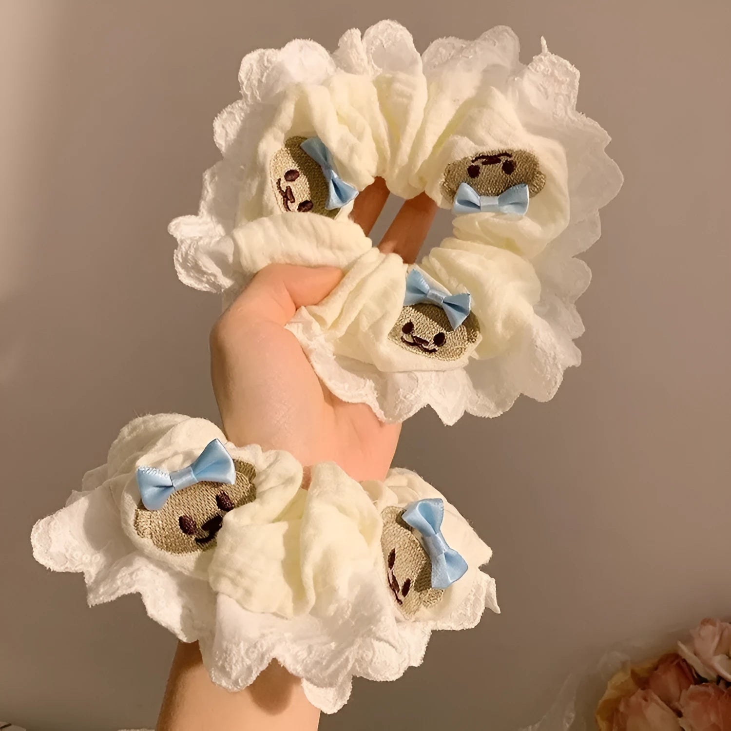 Blue bow lace large intestine hair ring with bear charm decoration, polyester elastic scrunchie for thick hair