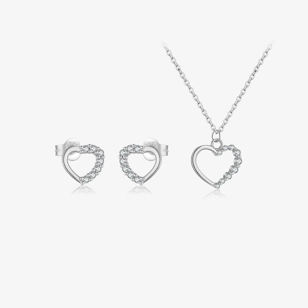 S925 sterling silver hollow heart pendant necklace on a regular chain, available in white gold or 18K gold finish.
